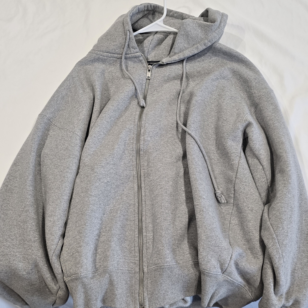 Brandy Melville Gray Hoodie Sweater
